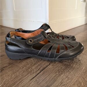 Blondo Begonia Par sandals womens 9.5 W Black closed toe BE2275 shoes